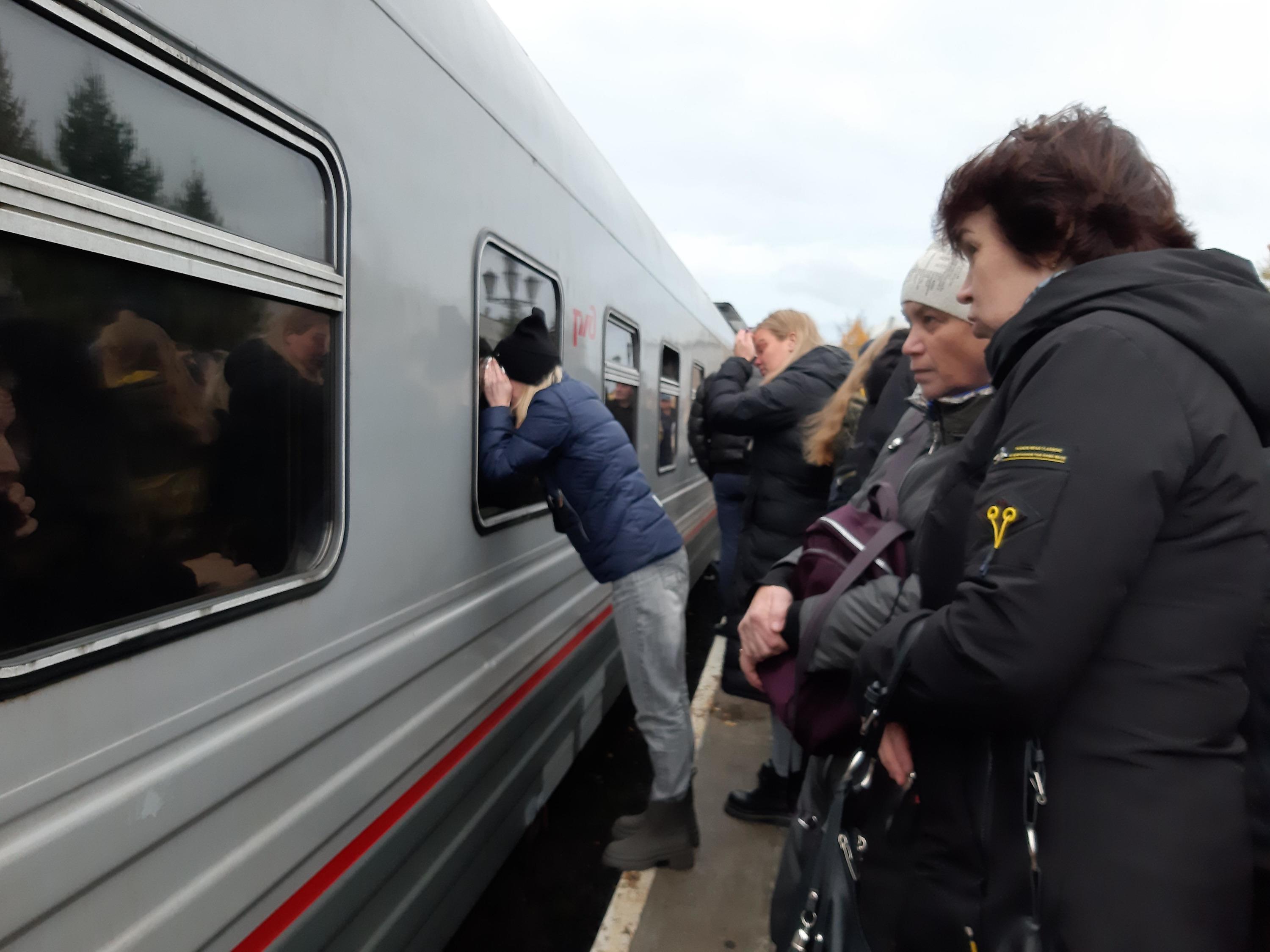 Шестилетнюю девочку не пустили в поезд из-за ксерокопии свидетельства о рождении