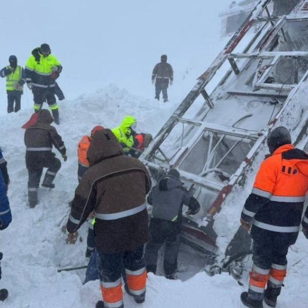 Второго рабочего 20 спасателей искали целые сутки | Источник: ГУ МЧС России по Камчатскому краю / Telegram