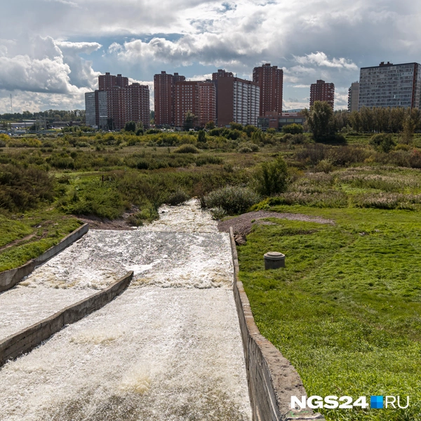 Водосброс | Источник: Мария Ленц / NGS24.RU