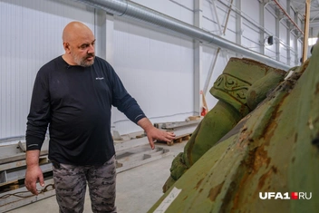 Даже тут видно, в каком состоянии памятник | Источник: Булат Салихов / UFA1.RU