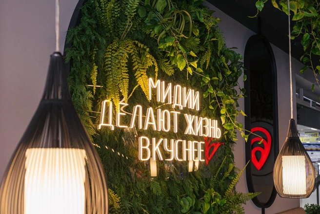 В заведении много зелени и необычных интерьерных деталей | Источник: Инна Кузнецова