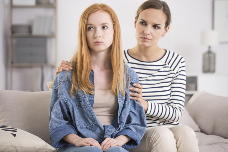 Почему маме нельзя дружить с дочкой: мнение психолога