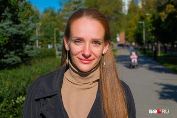 Людмила читает 59.RU и смотрит политические шоу | Источник: Тимофей Калмаков / 59.RU