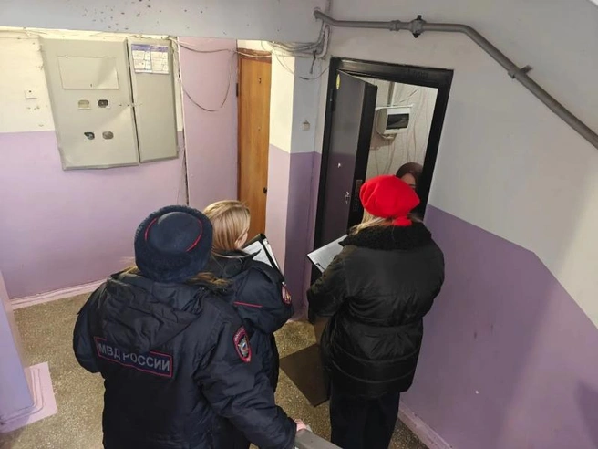 В Копейске прошёл рейд по миграционному учёту и правам детей | Источник: 74.xn--b1aew.xn--p1ai