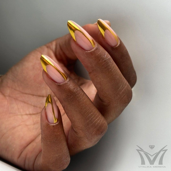 Источник: @vitalika_nails