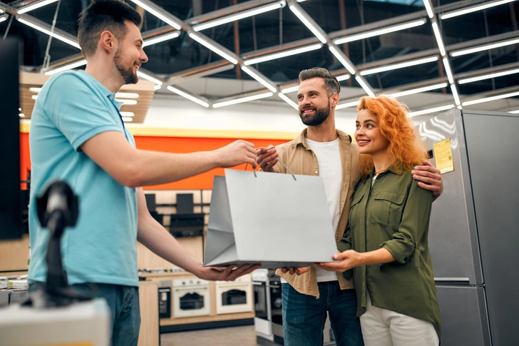 Топ-6 гаджетов, которые мы бы подарили сами себе в августе | Источник: Shutterstock/Fotodom.ru