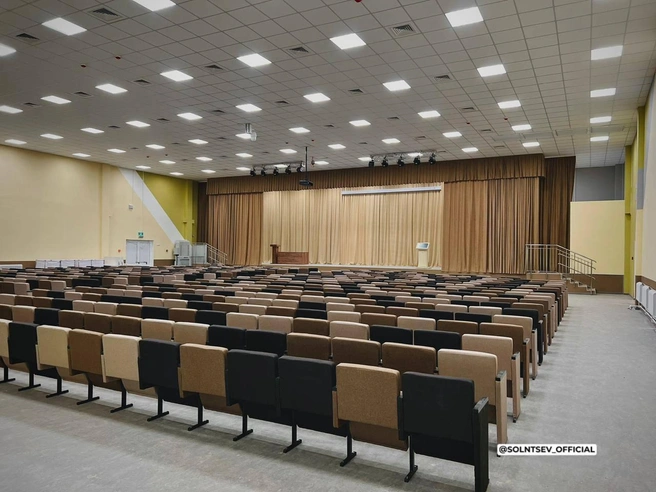 Актовый зал лицея | Источник: Евгений Солнцев / T.me