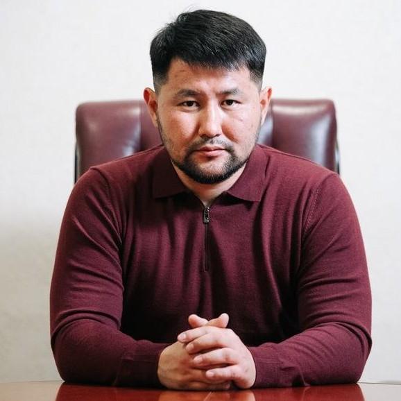 <p>Евгений Григорьев</p>