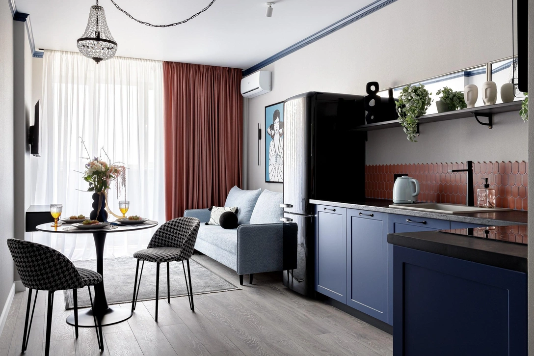 Смотрим яркую квартиру 43 м² под сдачу в Краснодаре | Источник: Светлана Шурлова