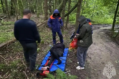 Спасатели помогли рыбаку со сломанной ногой в Зеленоградском округе