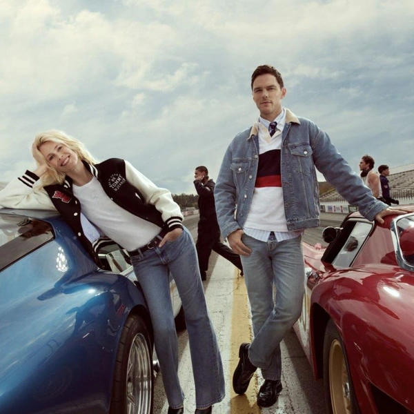 Клаудия Шиффер отмечает 55-летие в кампании Tommy Hilfiger | marieclaire.kz