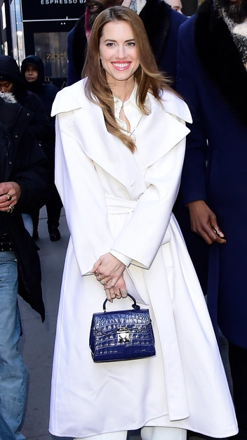 Цвет роскоши: Эллисон Уильямс в белоснежном образе — его повторят только стильные девушки | marieclaire.ru