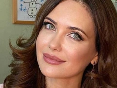 Минус 20 лет: поклонники не узнают Екатерину Климову после визита к визажисту
