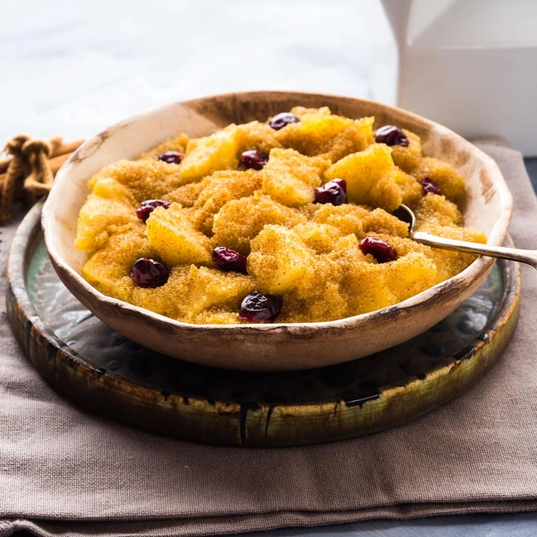 Амарантовая каша с миндальным молокомКаша с нетипичным миндально-ананасовым привкусом для тех, кому надоели банальные сочетания.Полный рецепт амарантовой каши с миндальным молоком читайте по ссылке.