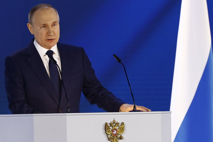 Выплаты за беременность, школьников и отдых: Путин озвучил новые предложения Федеральному собранию