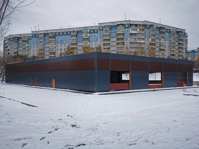 Жители МЖК обеспокоены, что объект, который числится по документам как ресторан, в итоге станет СТО или автомойкой | Источник: читатель НГС