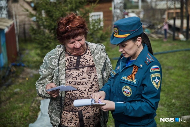 Сотрудники МЧС рассказывают, что нельзя делать до 12 мая | Источник: Александр Ощепков / NGS.RU