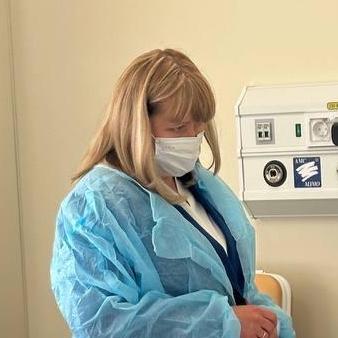 «К каждому подключены специалисты»: кадры из клиники, где находятся пострадавшие в резне в Байкальске подростки