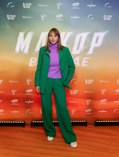 Полина Диброва | www.starhit.ru