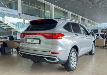 В массивном корпусе кроссовера чувствуется сильный характер | Источник: «Восток Моторс»