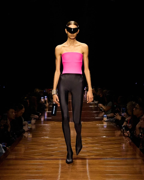 Balenciaga ss25 | Источник: Legion Media