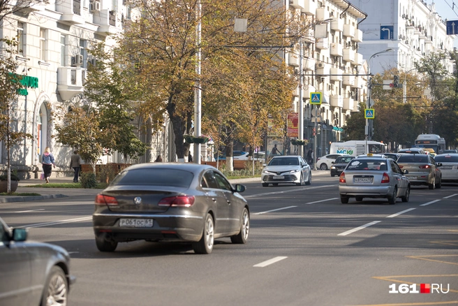 Солнце сегодня часто прячется за облаками | Источник: Евгений Вдовин / 161.RU