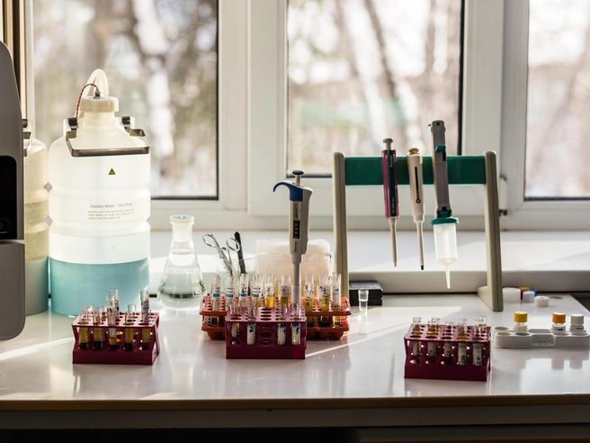 Процедура забора венозной крови для анализа | Источник: Ольга Бурлакова / NGS.RU