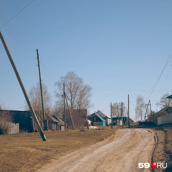 Немного прогулялись по сельским улицам | Источник: Василина Любимова / 59.RU