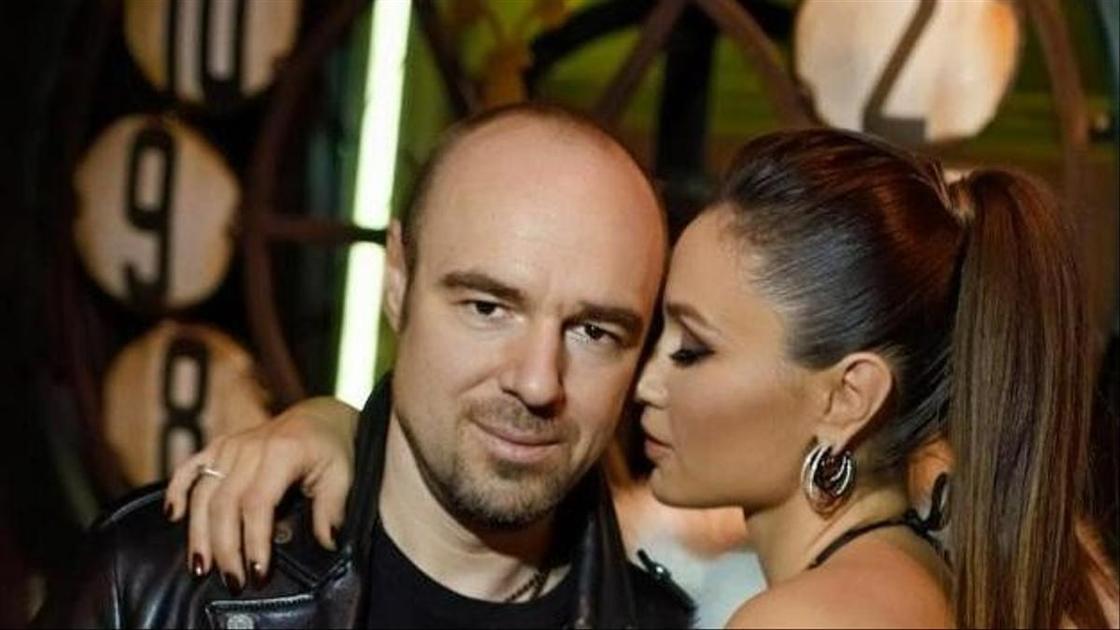 О чем молчит любовник Дибровой, говоря о разводе с женой