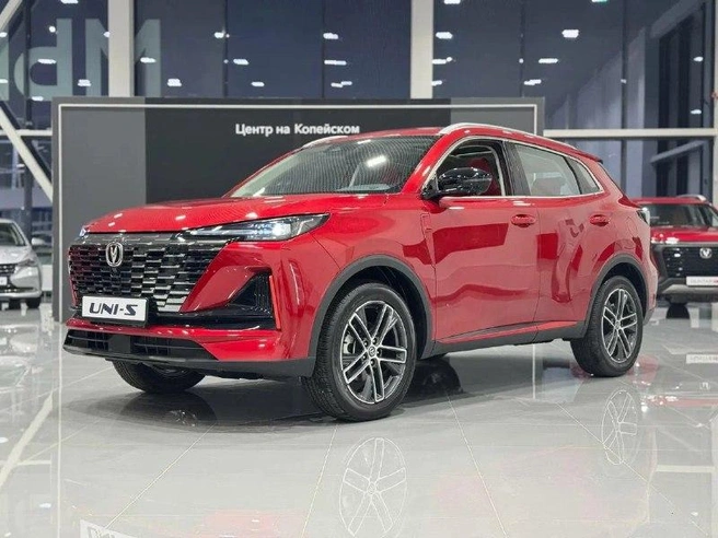Changan UNI-S сочетает в себе современный дизайн, продуманную эргономику и динамичные характеристики | Источник: Чанган Центр на Копейском