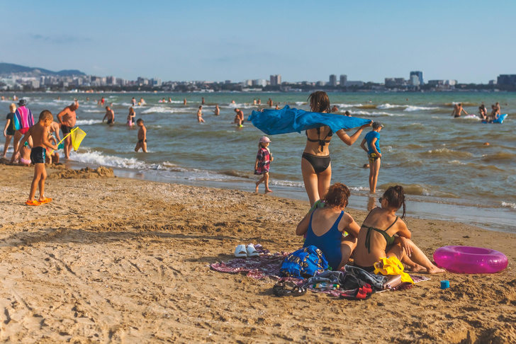 В среднем 90 тысяч на двоих: сколько стоит отдых на российском юге в июне? Смотрим и не верим глазам