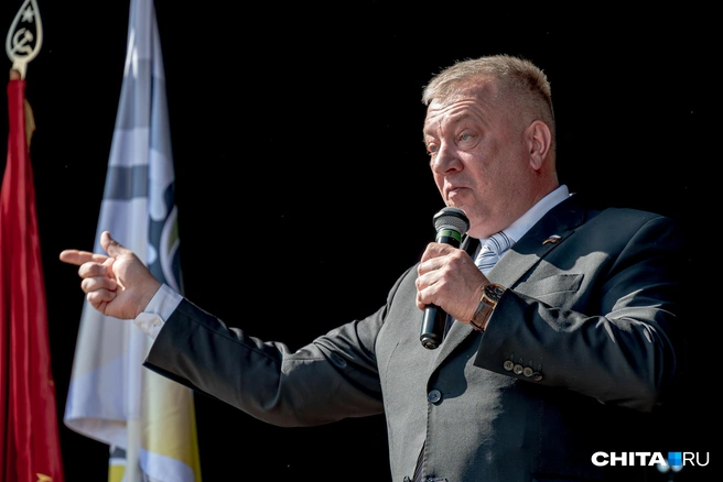 Он отметил, что пожар стал маркером готовности правительства | Источник: Олег Фёдоров / CHITA.RU