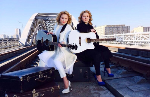Сестры Толмачевы на съемках клипа для "Евровидения"