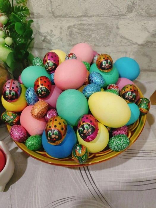 Ишь, какие божьи коровки на угощения налетели! | Источник: Ирина