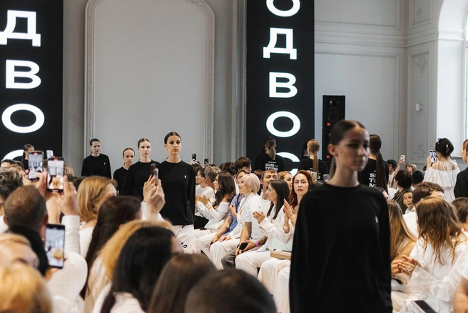 Показ представит новое видение моды | Источник: SISTERSMODELS