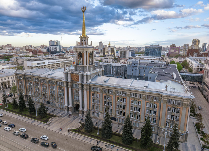 «Могла позволить себе кататься на „бизнесе“»: как туристка из Нижнего Новгорода съездила в Екатеринбург