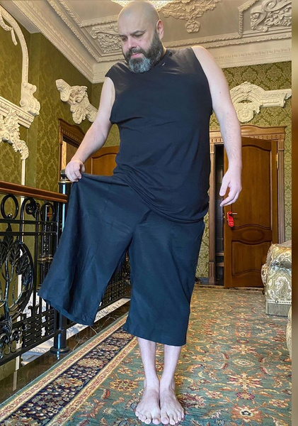 Фадеев показал шорты, в которых ходил до того, как похудел на 100 кг