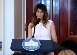 Мелания Трамп попыталась вернуться к обязанностям Первой леди (но потерпела неудачу)