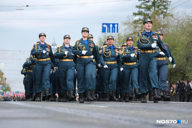 Женская половина регионального МЧС  | Источник: Василиса Орлова / NGS70.RU