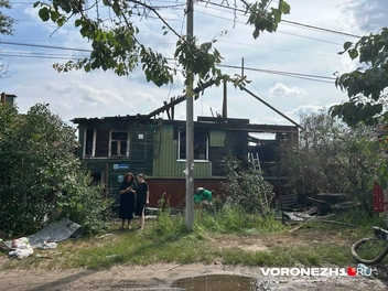 Пострадали и соседние дома | Источник: Мария Мишукова / Voronezh1.ru
