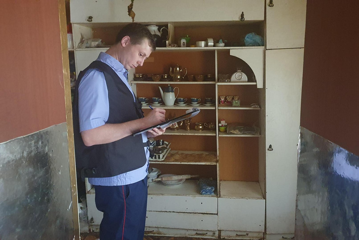 Видео из заброшенного дома, в котором смолинский маньяк 14 лет издевался над пленницей