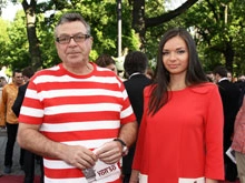 У Ивана Урганта появится молодая мачеха?