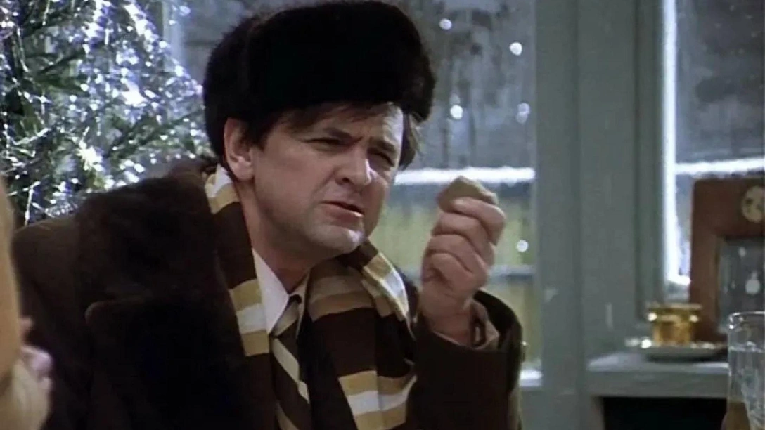 Кадр из фильма «Ирония судьбы, или С легким паром!» | marieclaire.ru