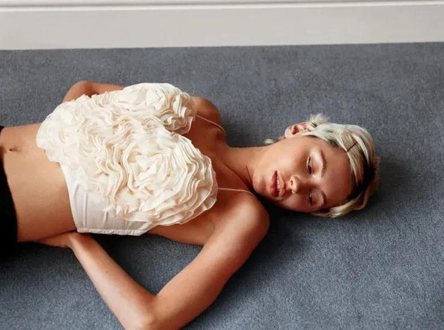 Как выглядят вещи-валентинки от Zara?