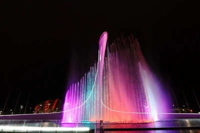 Сириус обновляет программу поющего фонтана к праздникам