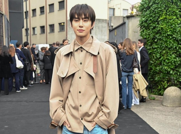 Свыше 1000 фотографий Ким Чону из NCT с показа Tod’s, весна-2025, взорвали интернет