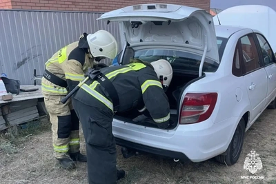 В Троицком МЧС предотвратило возгорание автомобиля