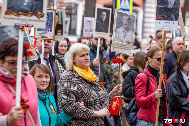 Некоторые участвовали в акции вместе с родными и друзьями | Источник: Кирилл Поверинов / 76.RU