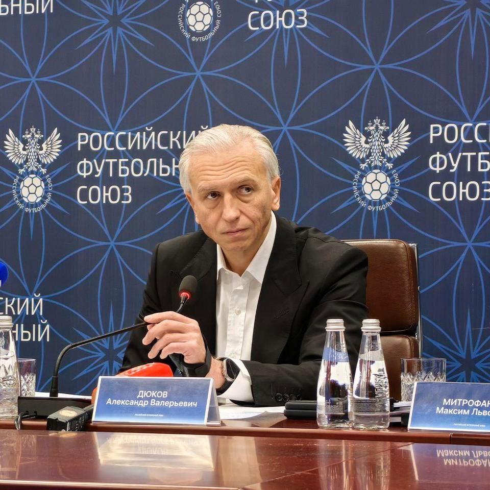 <p>Александр Дюков</p>