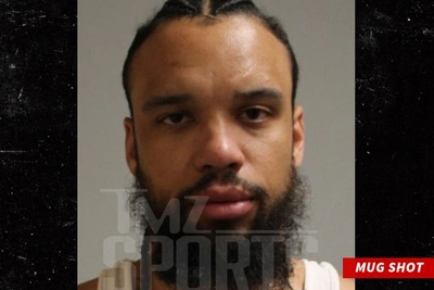 Диллон Брукс тренируется после ареста